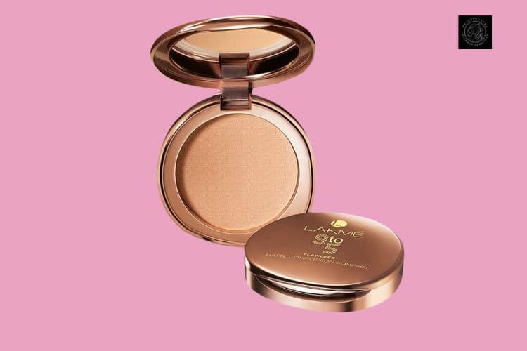 Lakme compact powder for oily skin