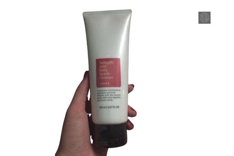 Mizon Snail Repairing Foam Cleanser for rejuvenating skin